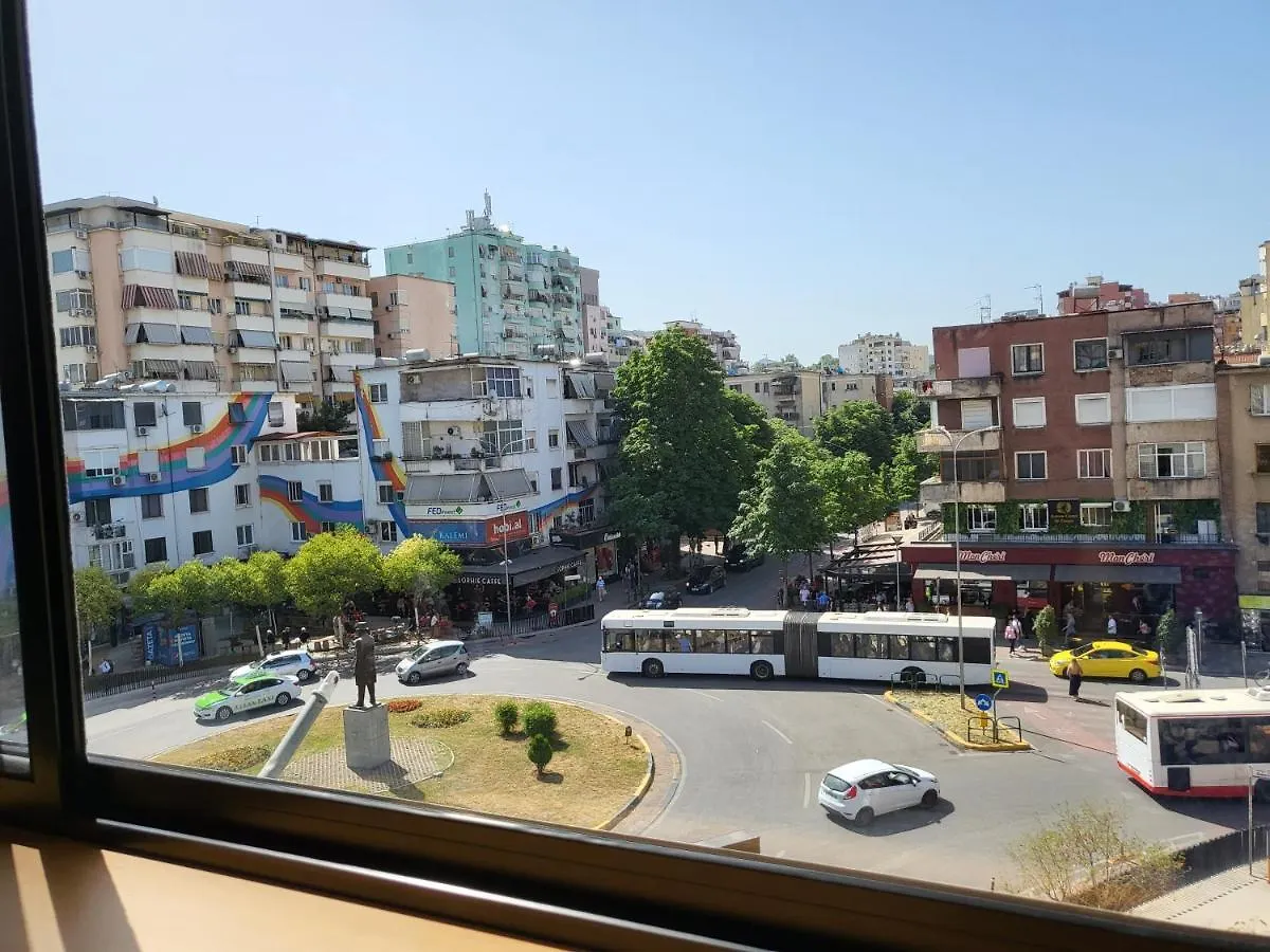 La Mirage Apartment 02 Tirana Albánia