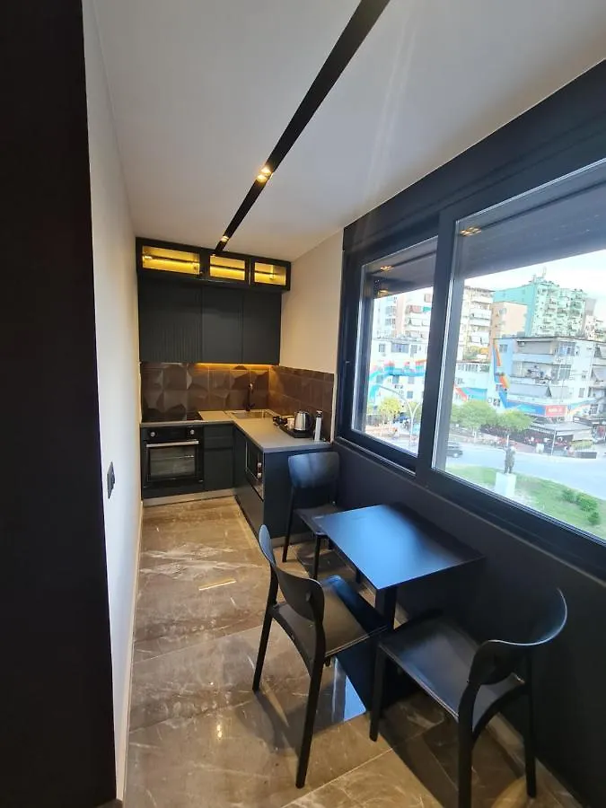 La Mirage Apartment 02 Tirana 0*,  Albánia
